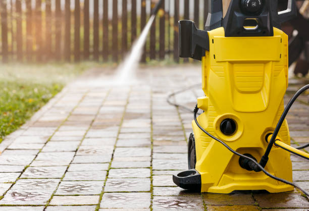 Best Pool Deck Cleaning in Highland, MD